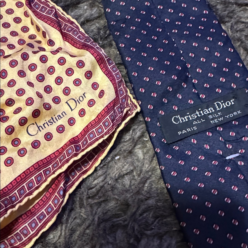 Dior Patterned Silk Scarf and Tie Set